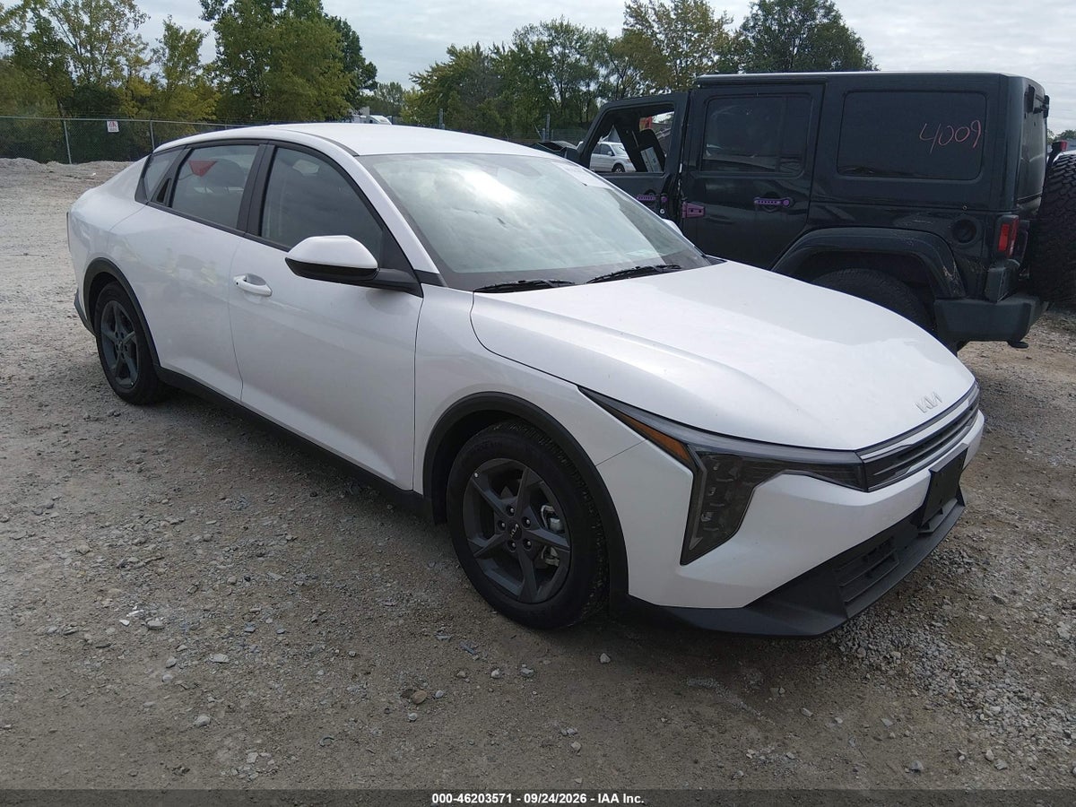 2026 KIA K4 LXS