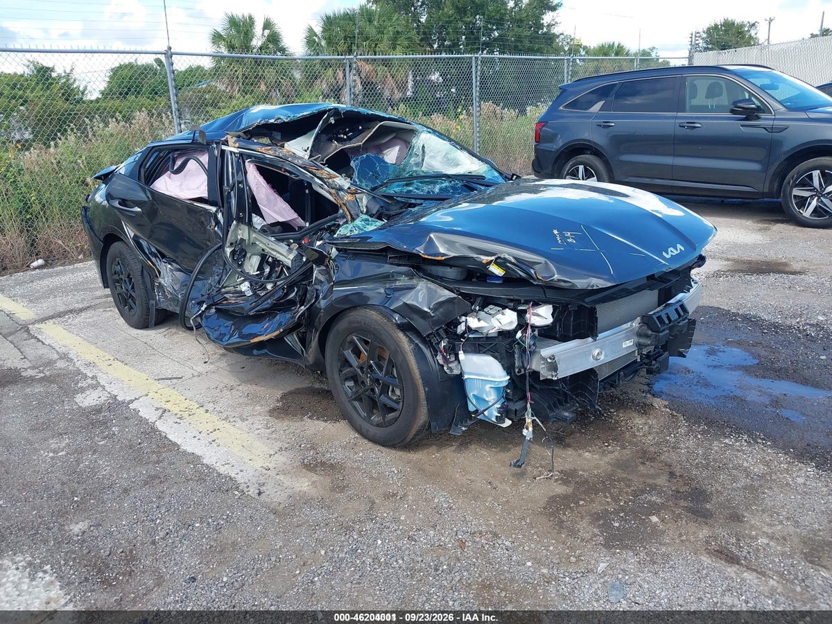 2026 KIA K5 LXS FWD