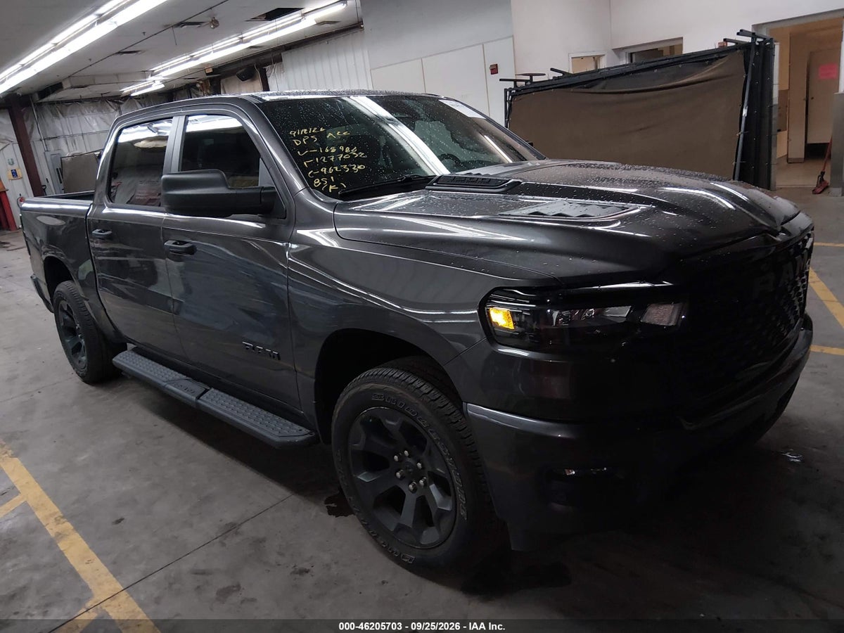 2026 RAM 1500 EXPRESS 4X4 5'7 BOX