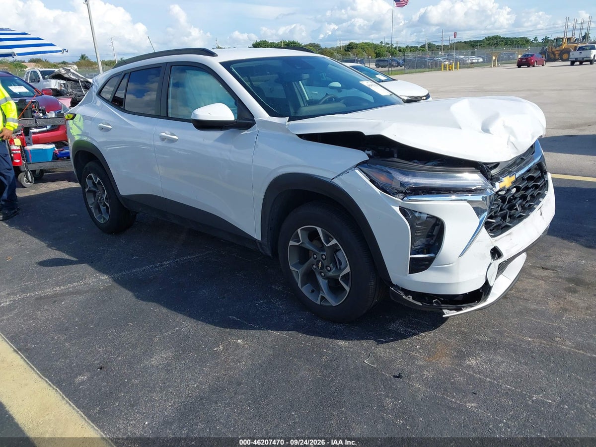 2026 CHEVROLET TRAX FWD LT