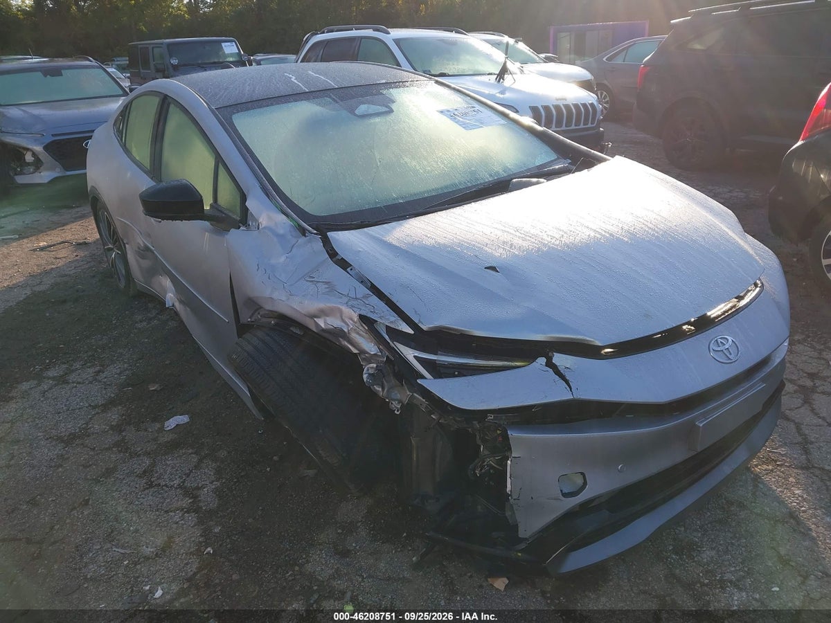 2026 TOYOTA PRIUS XLE
