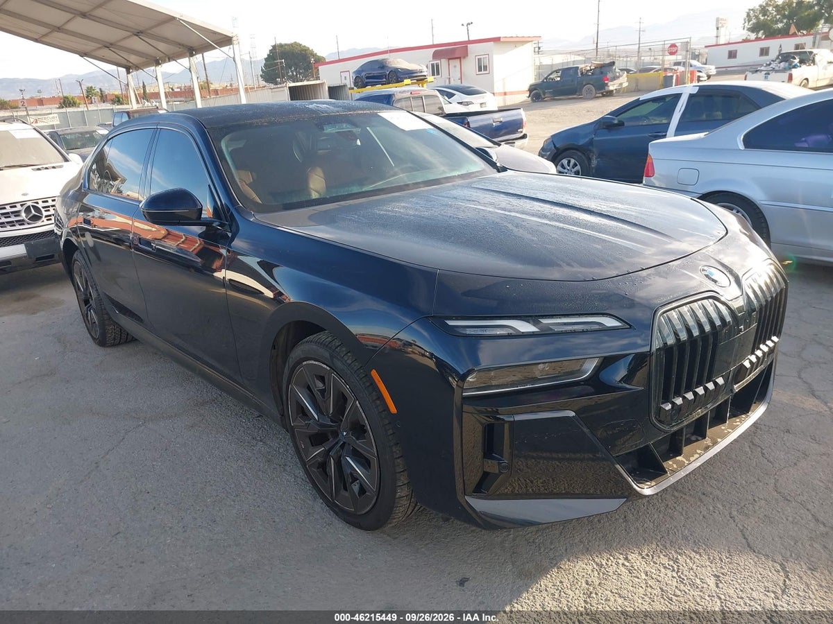 2025 BMW 740I