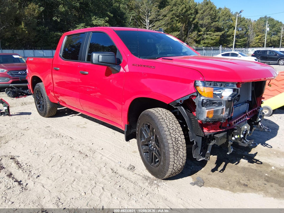 2026 CHEVROLET SILVERADO 1500 4WD SHORT BED CUSTOM