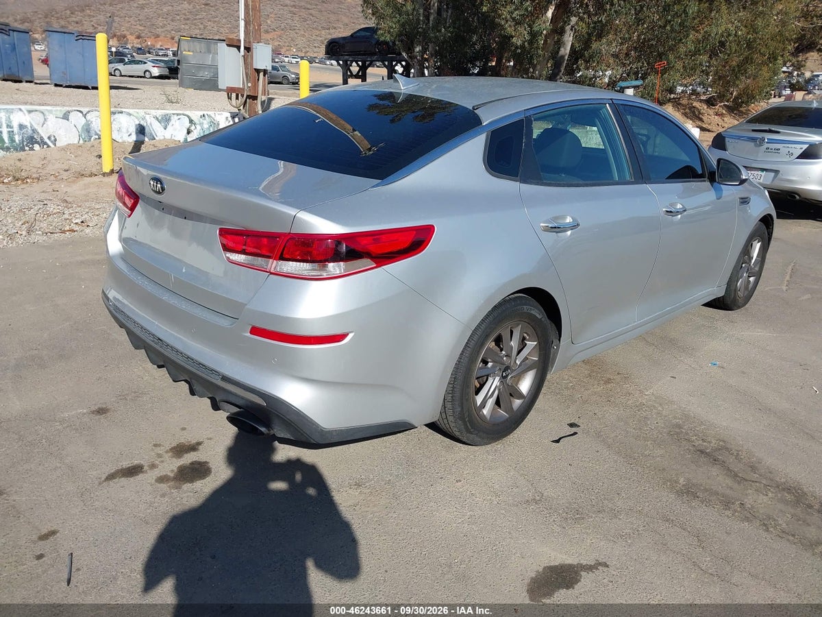 2020 KIA OPTIMA LX — photo 4