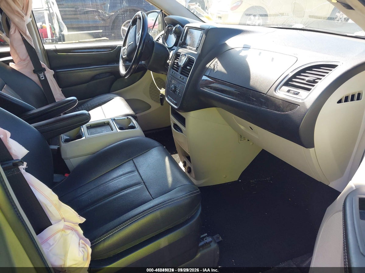 2016 CHRYSLER TOWN & COUNTRY TOURING — снимка 5