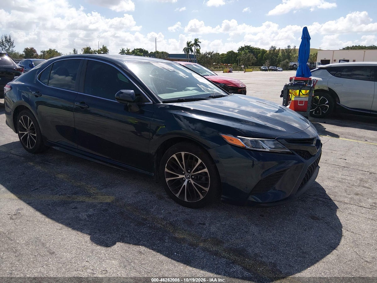 2019 TOYOTA CAMRY SE