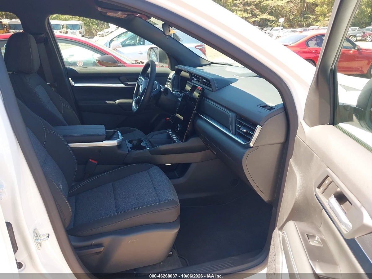2027 GMC TERRAIN — photo 5