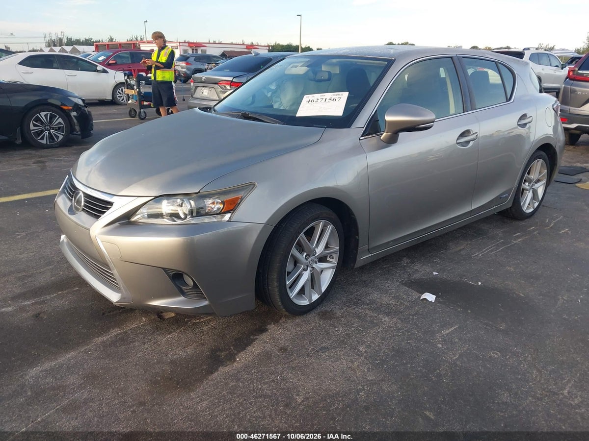 2017 LEXUS CT 200H — снимка 2