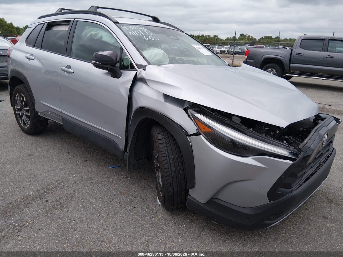 2026 TOYOTA COROLLA CROSS XLE