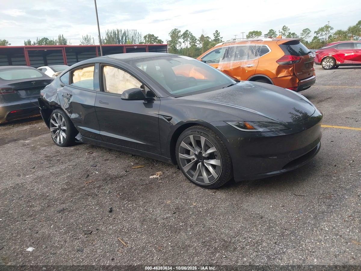 2026 TESLA MODEL 3 PREMIUM REAR-WHEEL DRIVE/REAR-WHEEL DRIVE