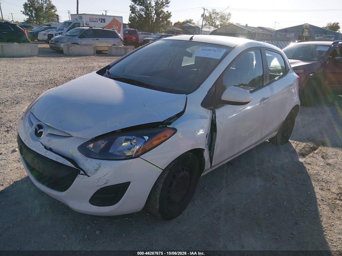 2014 MAZDA MAZDA2 SPORT — photo 2