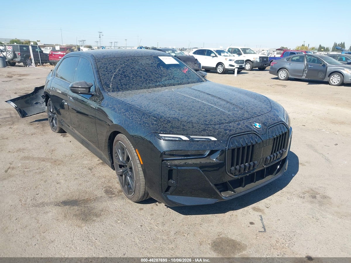 2026 BMW 740I