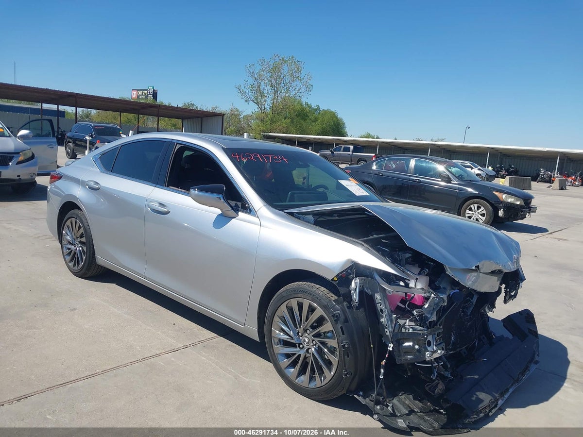 2025 LEXUS ES 300