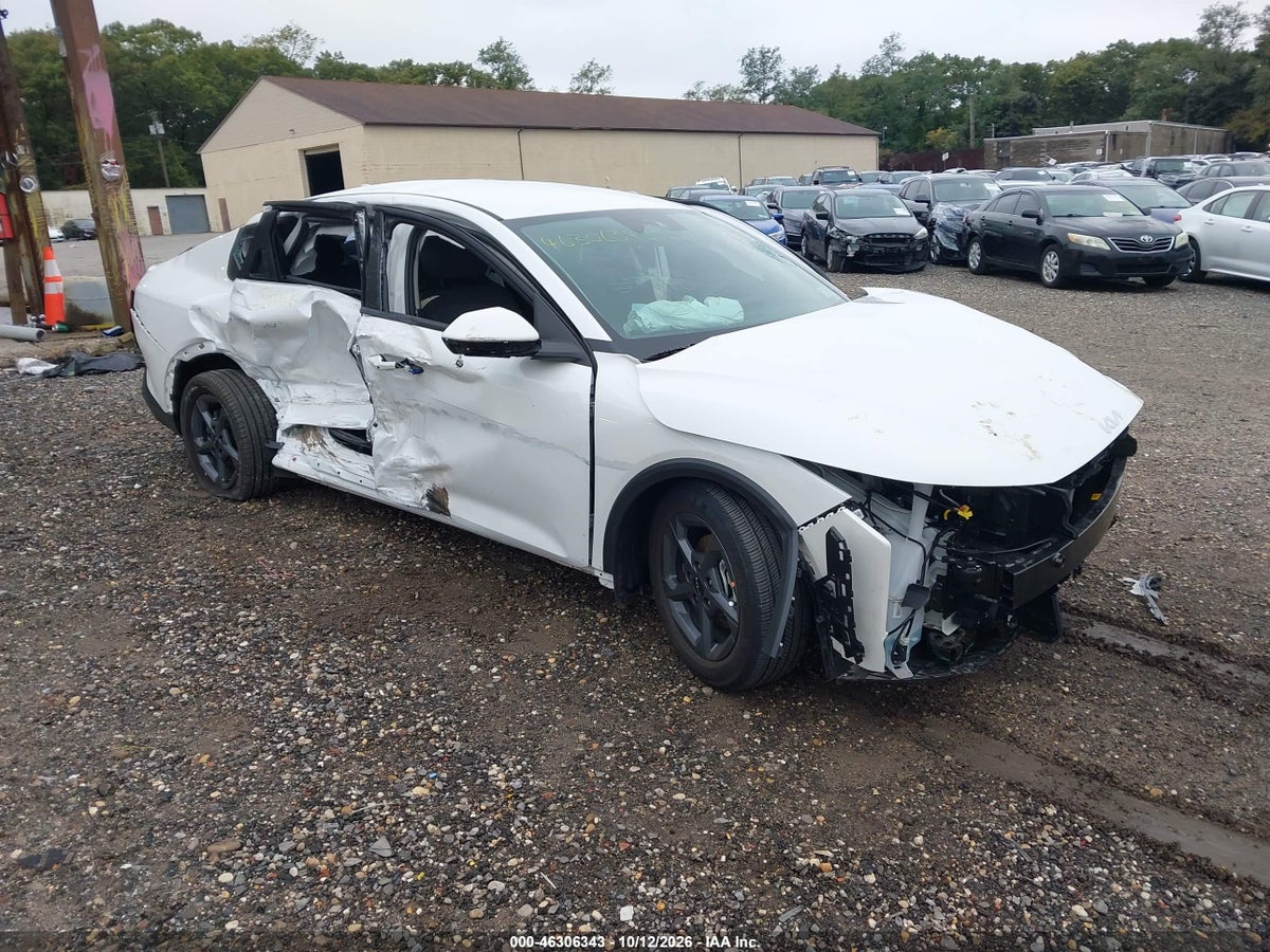 2026 KIA K4 LXS