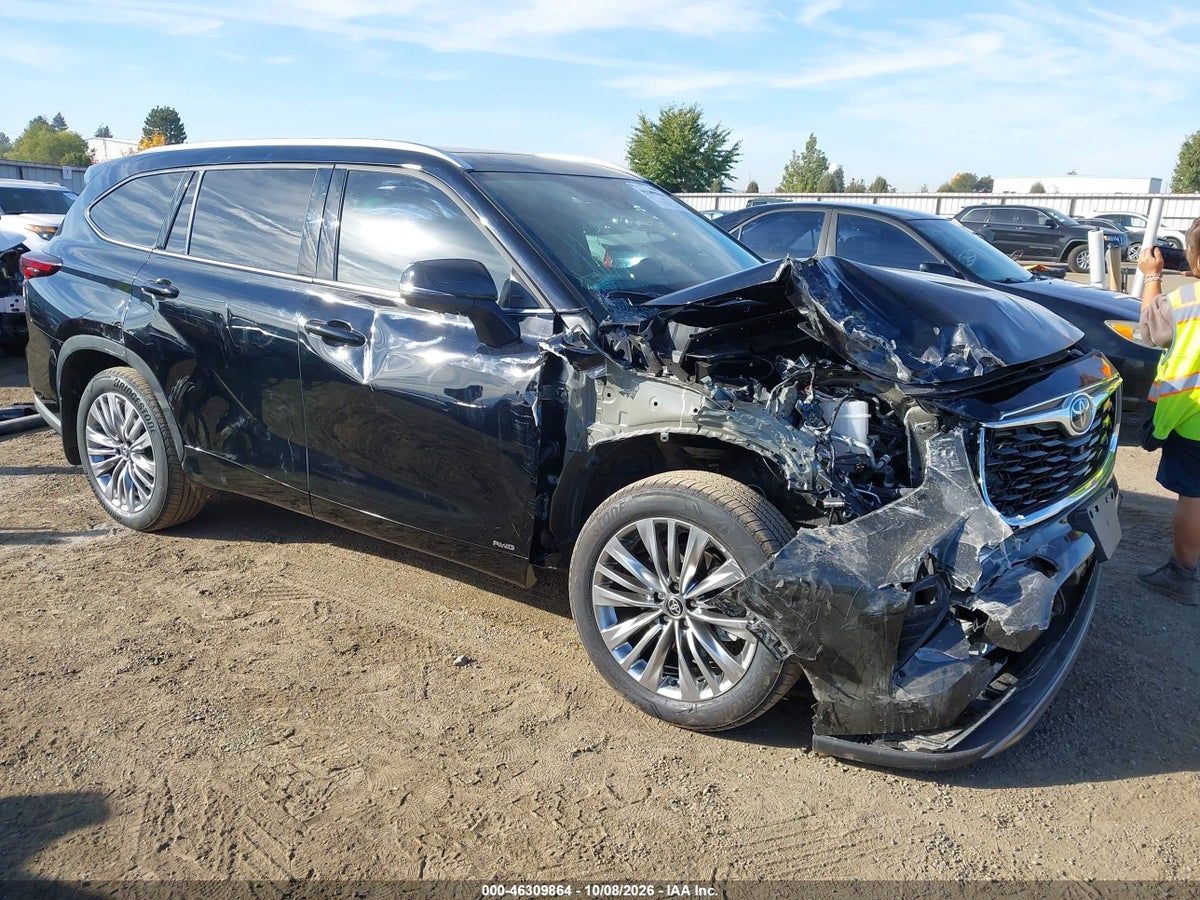 2026 TOYOTA HIGHLANDER HYBRID PLATINUM