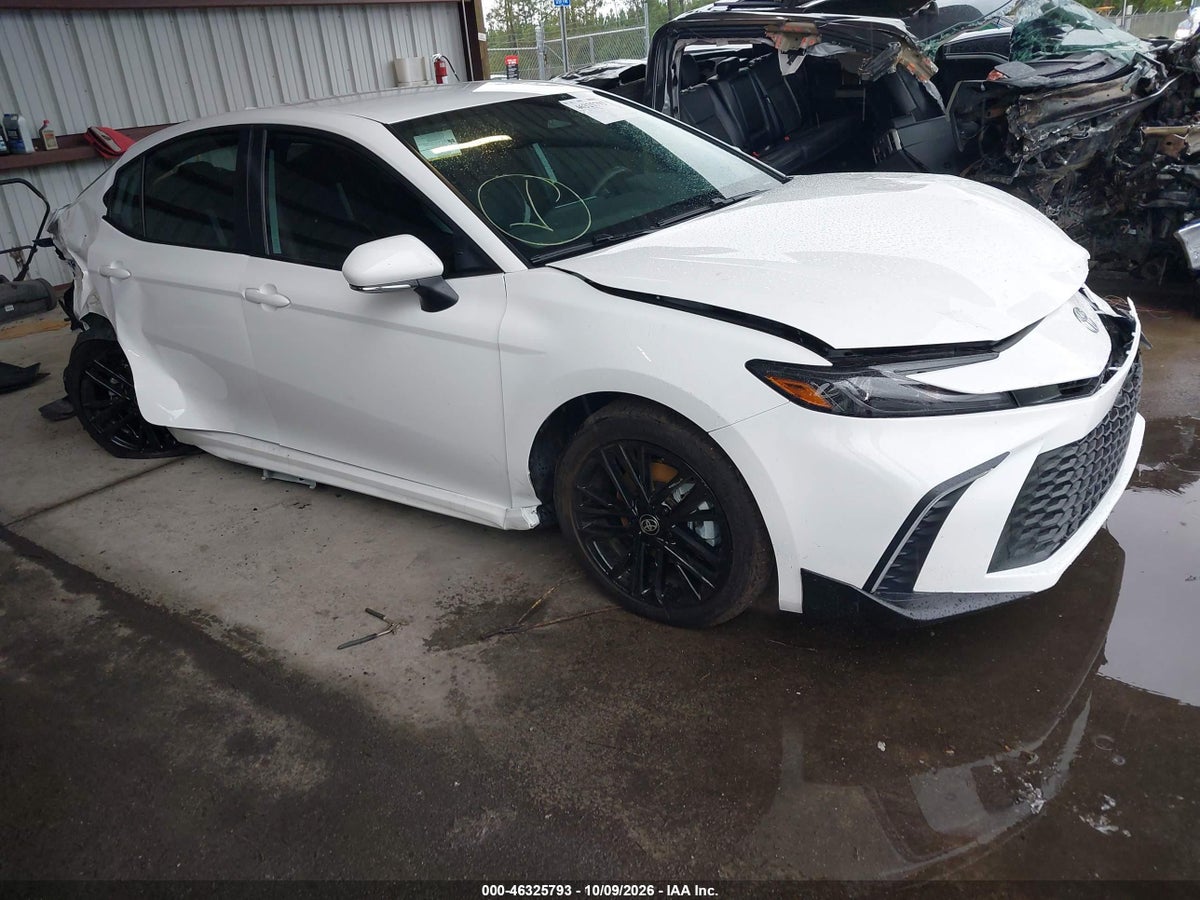 2026 TOYOTA CAMRY SE