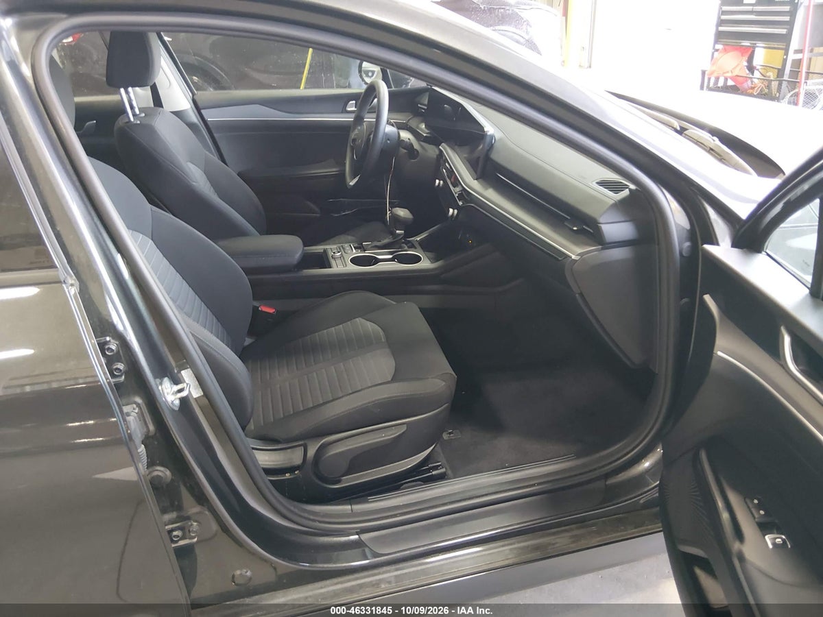 2026 KIA K5 LXS FWD — снимка 5