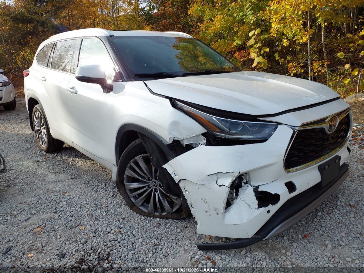 2021 TOYOTA HIGHLANDER PLATINUM