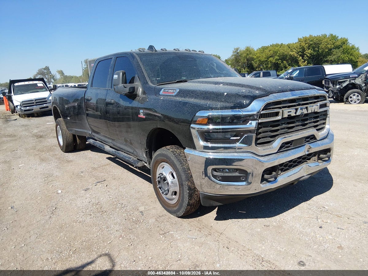 2026 RAM 3500 TRADESMAN 4X4 8' BOX