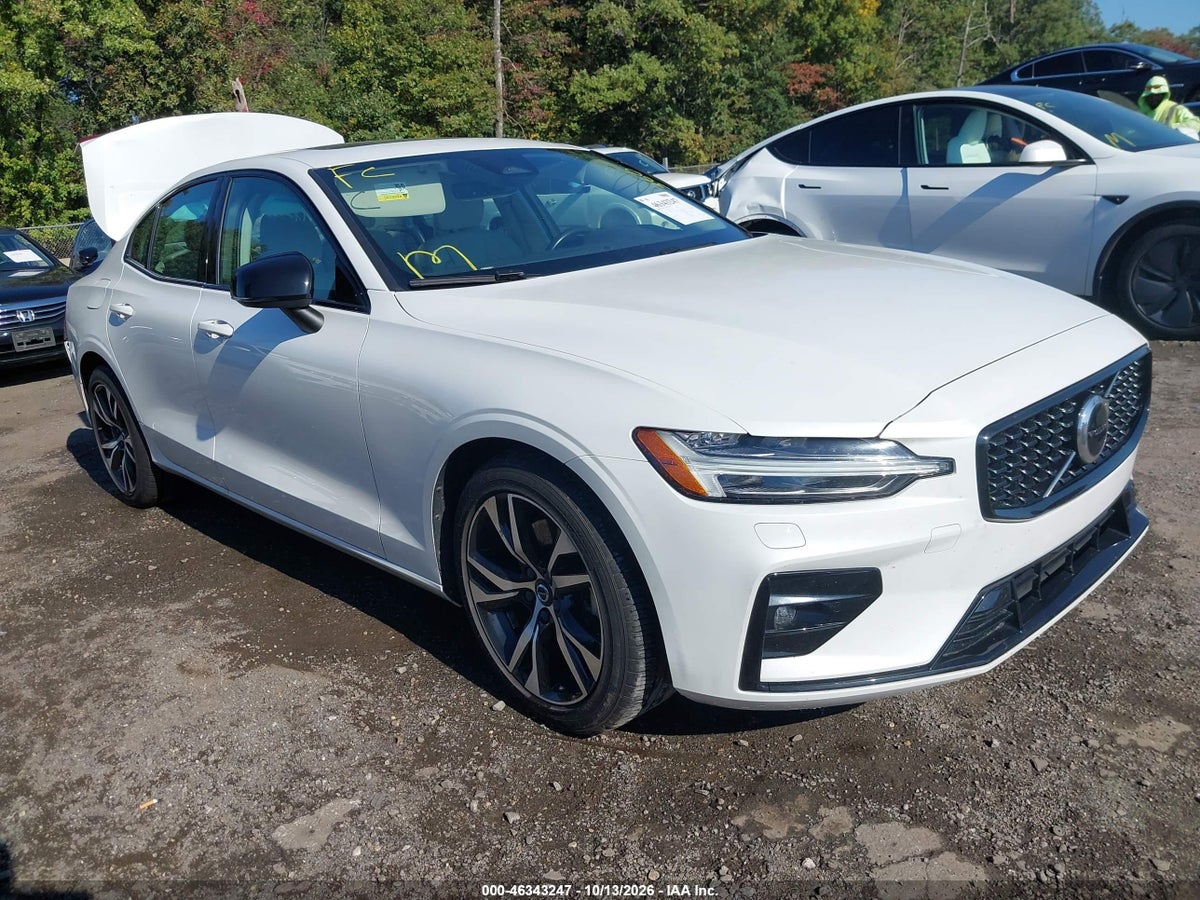 2024 VOLVO S60 B5 CORE DARK THEME
