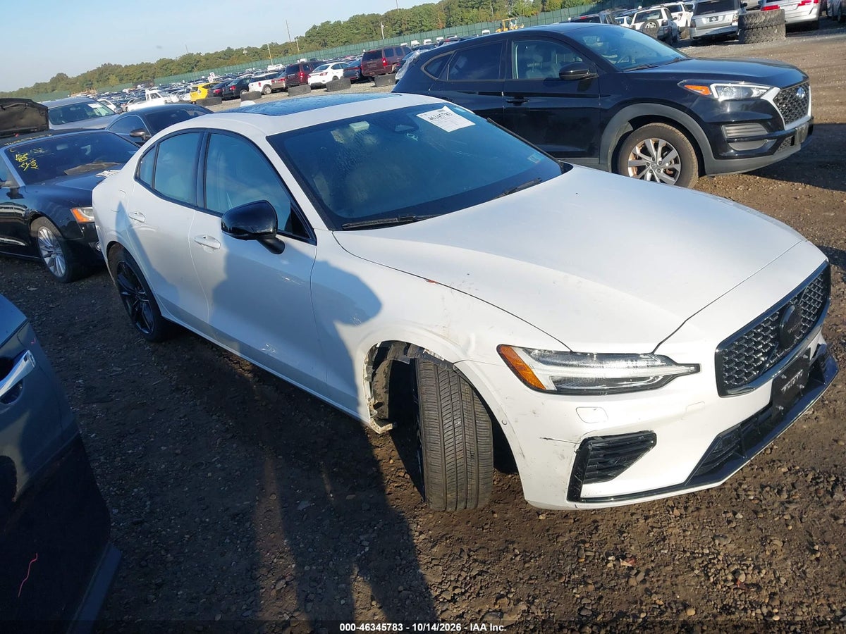 2024 VOLVO S60 RECHARGE PLUG-IN HYBRID T8 ULTIMATE BLACK EDITION