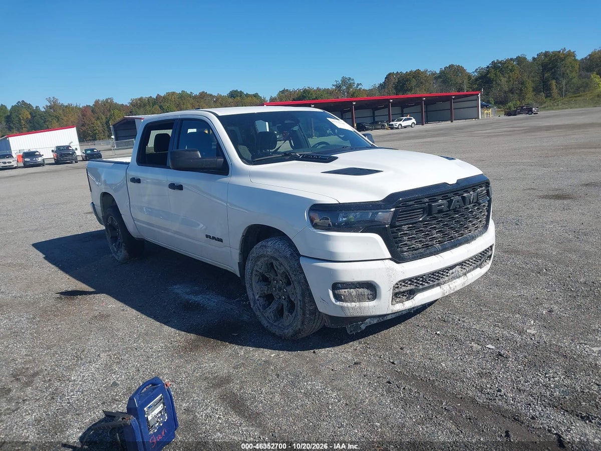 2026 RAM 1500 EXPRESS 4X4 5'7 BOX