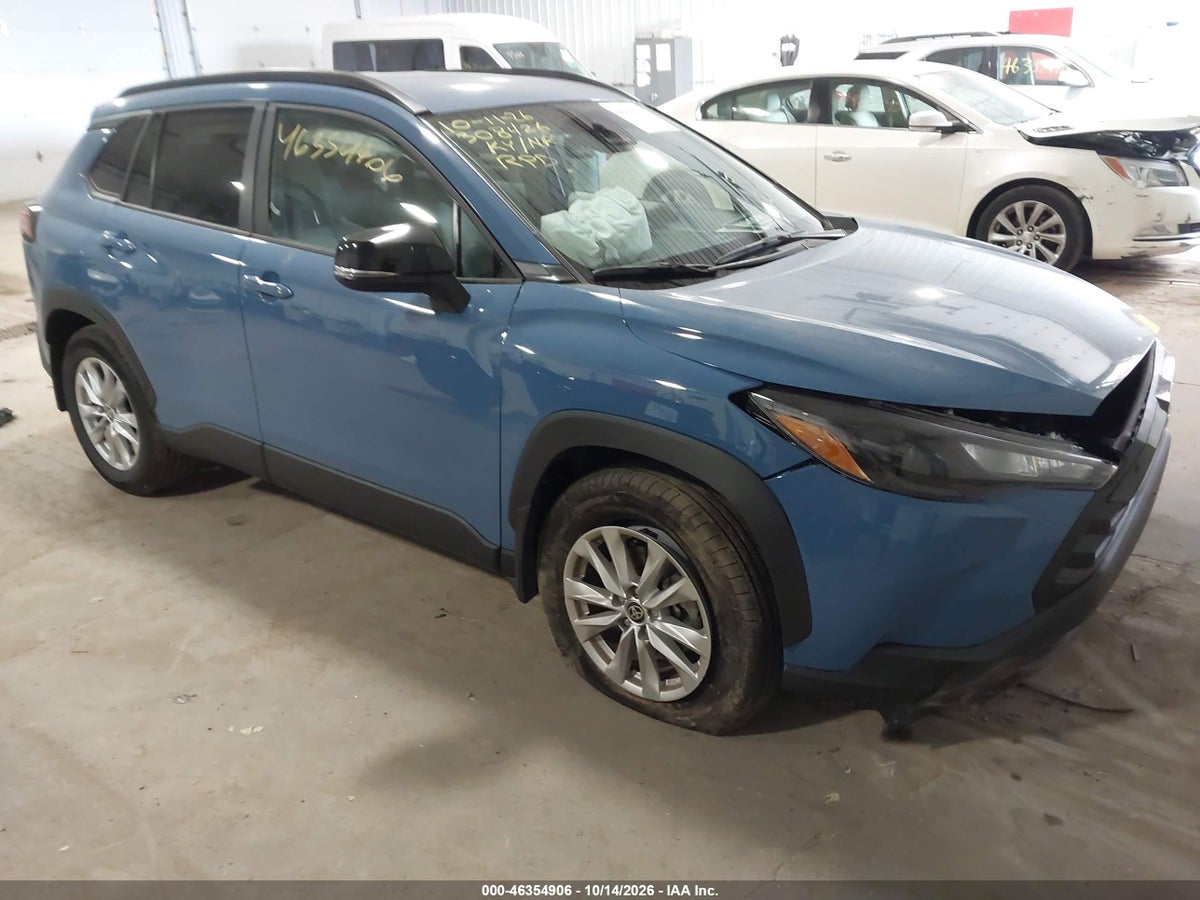 2026 TOYOTA COROLLA CROSS LE