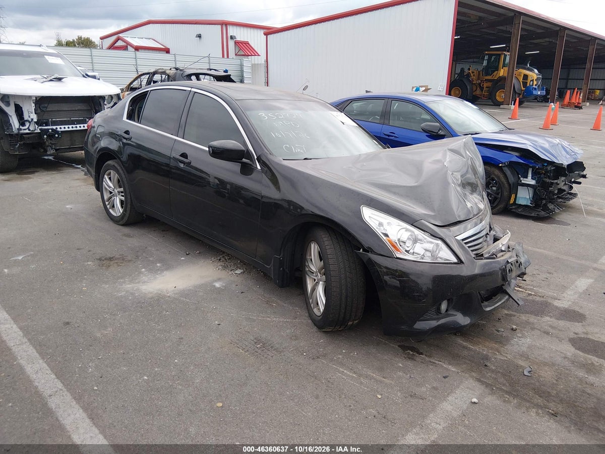2013 INFINITI G37X