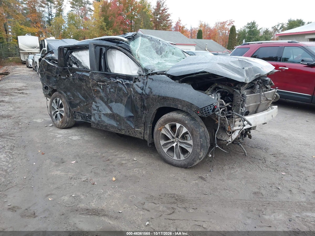 2026 TOYOTA HIGHLANDER HYBRID XLE