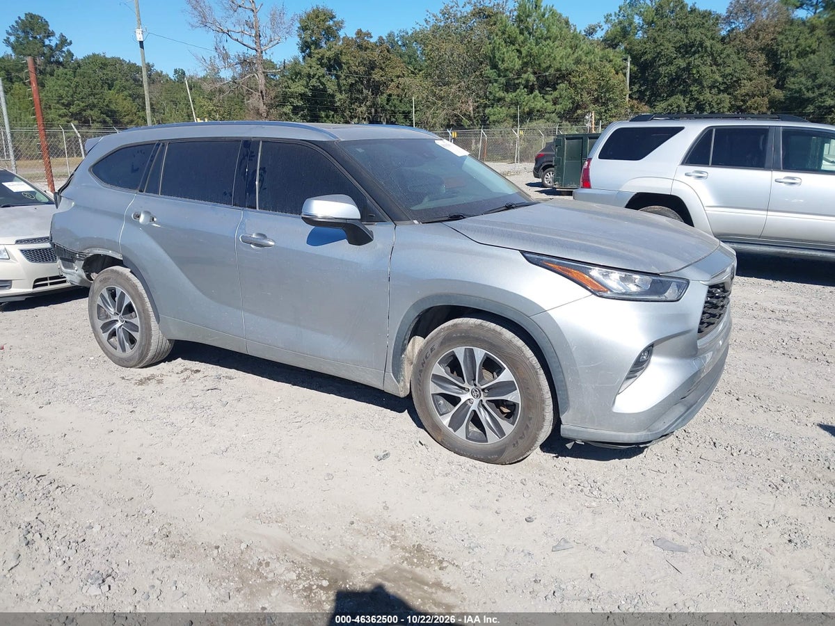 2020 TOYOTA HIGHLANDER XLE