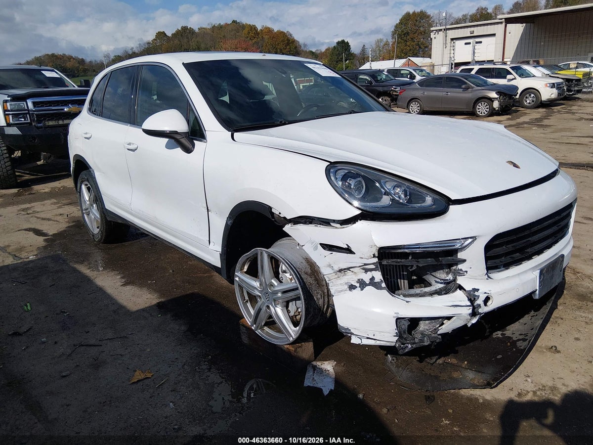 2015 PORSCHE CAYENNE S
