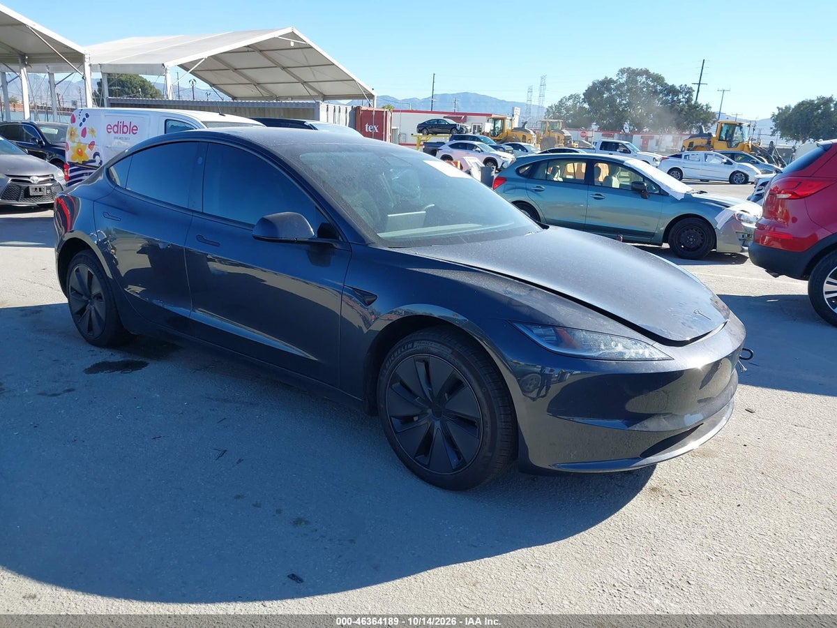 2026 TESLA MODEL 3 PREMIUM REAR-WHEEL DRIVE/REAR-WHEEL DRIVE