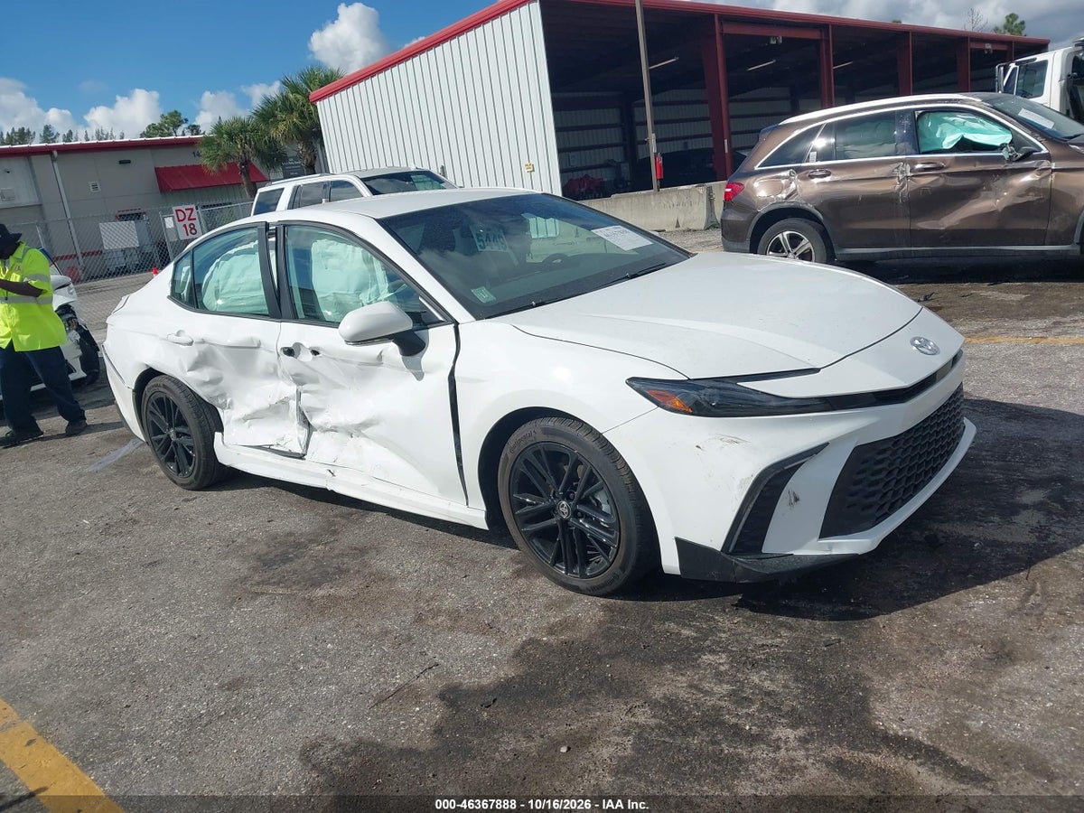 2026 TOYOTA CAMRY SE