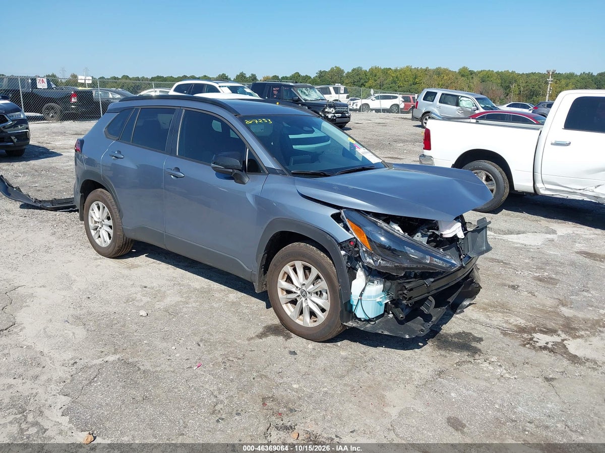 2026 TOYOTA COROLLA CROSS LE