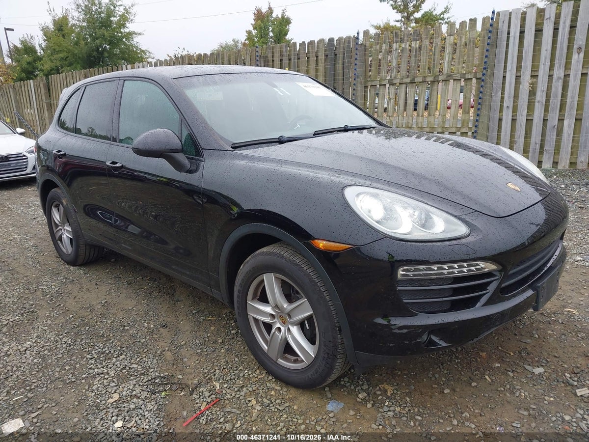 2014 PORSCHE CAYENNE