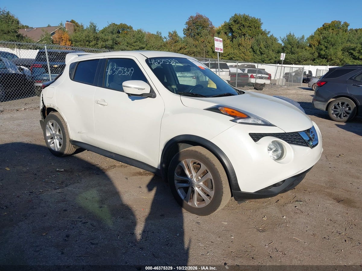2015 NISSAN JUKE SV