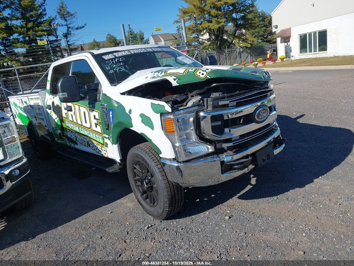 2021 FORD F-350 CHASSIS XLT