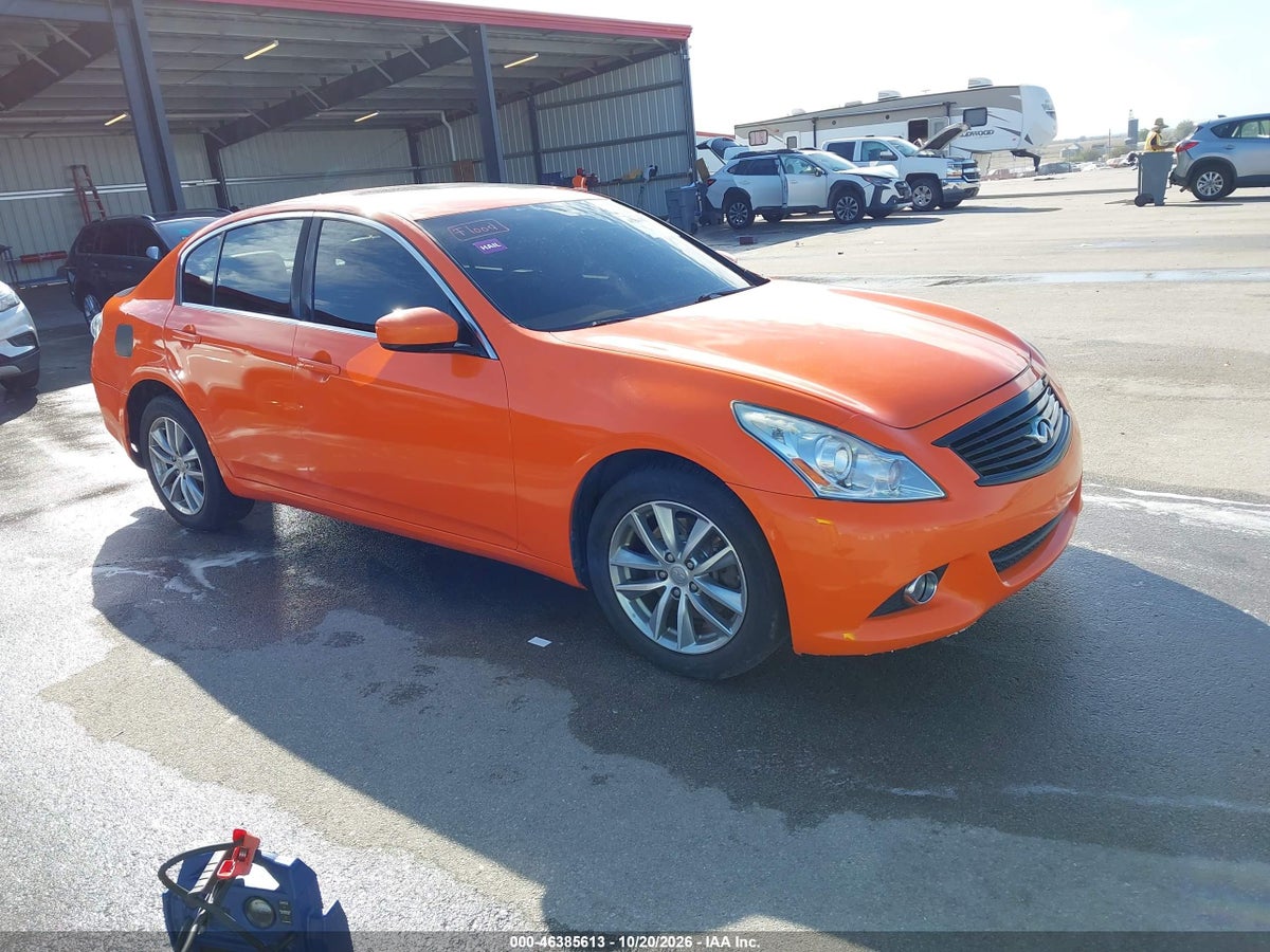 2013 INFINITI G37X