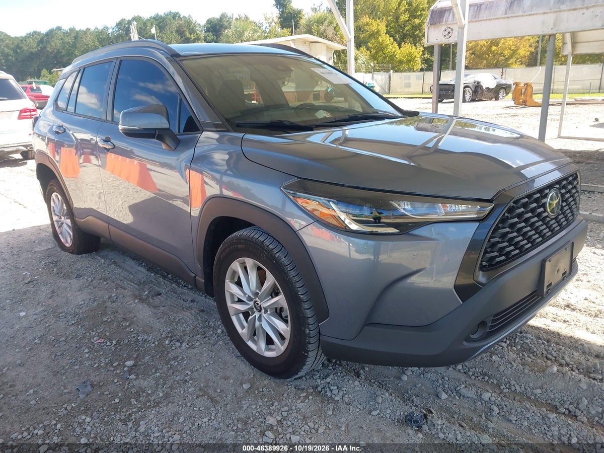 2022 TOYOTA COROLLA CROSS LE