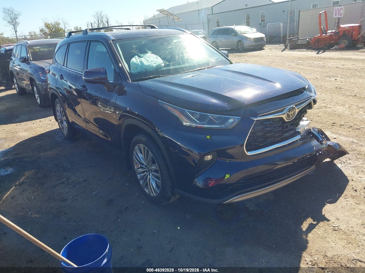 2026 TOYOTA HIGHLANDER PLATINUM