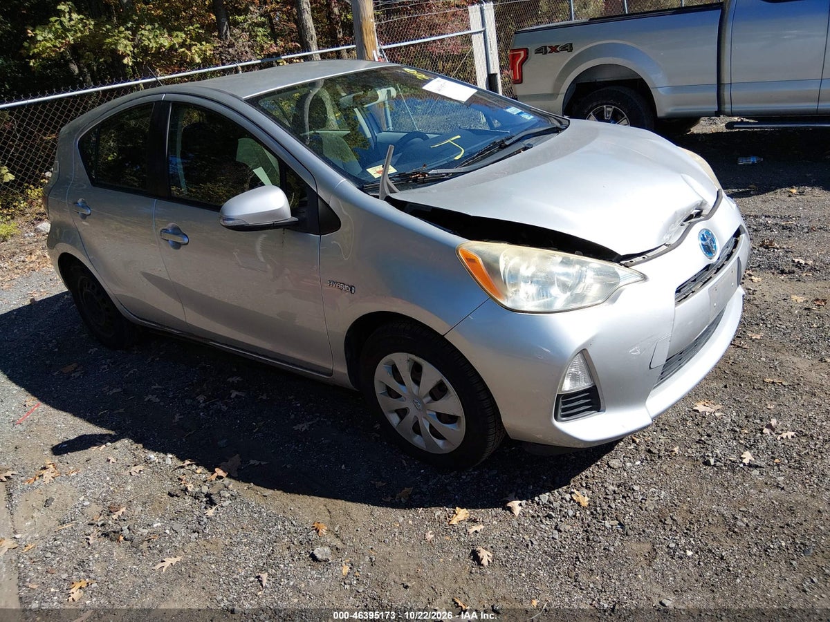 2013 TOYOTA PRIUS C TWO