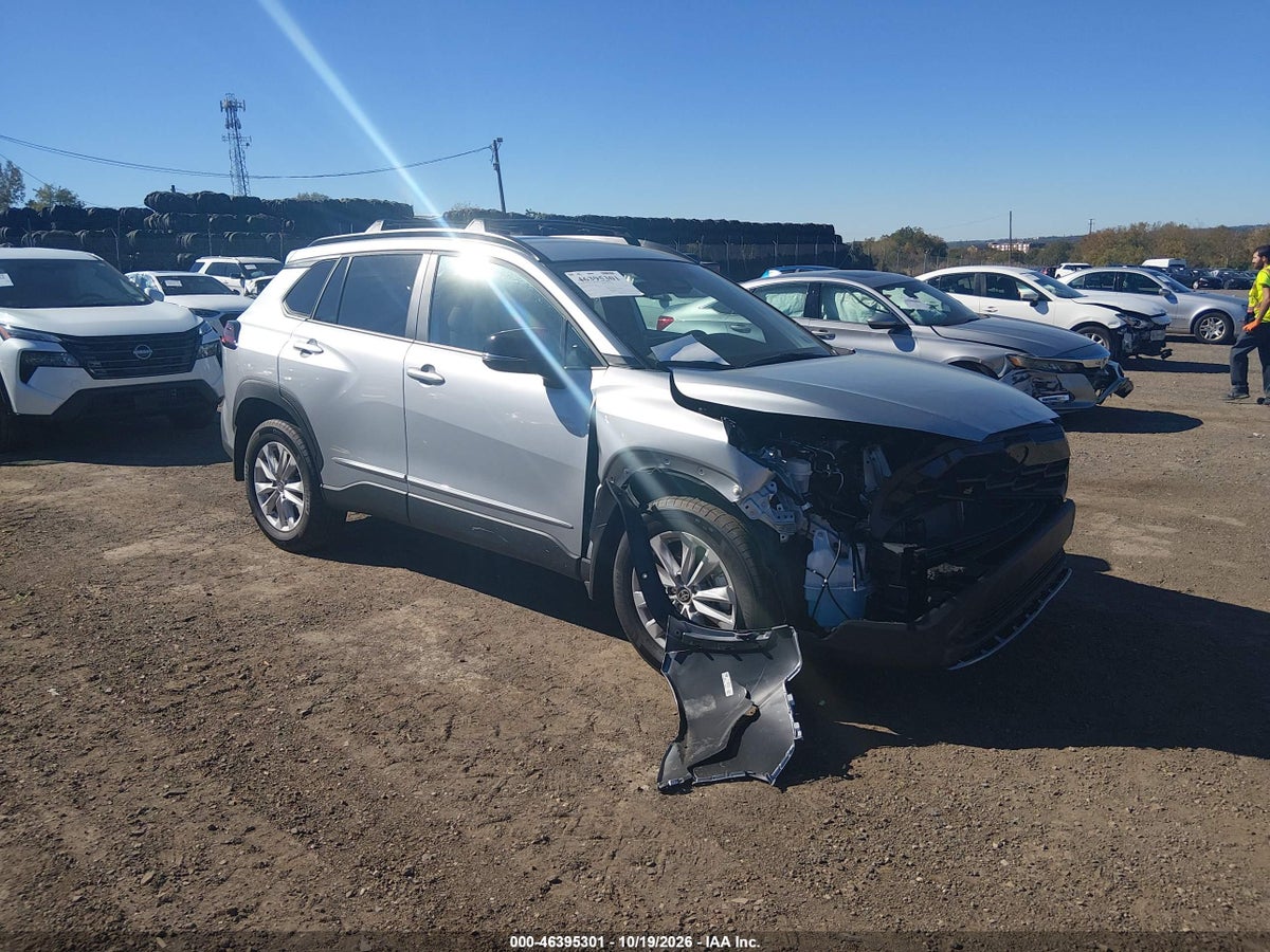 2026 TOYOTA COROLLA CROSS LE