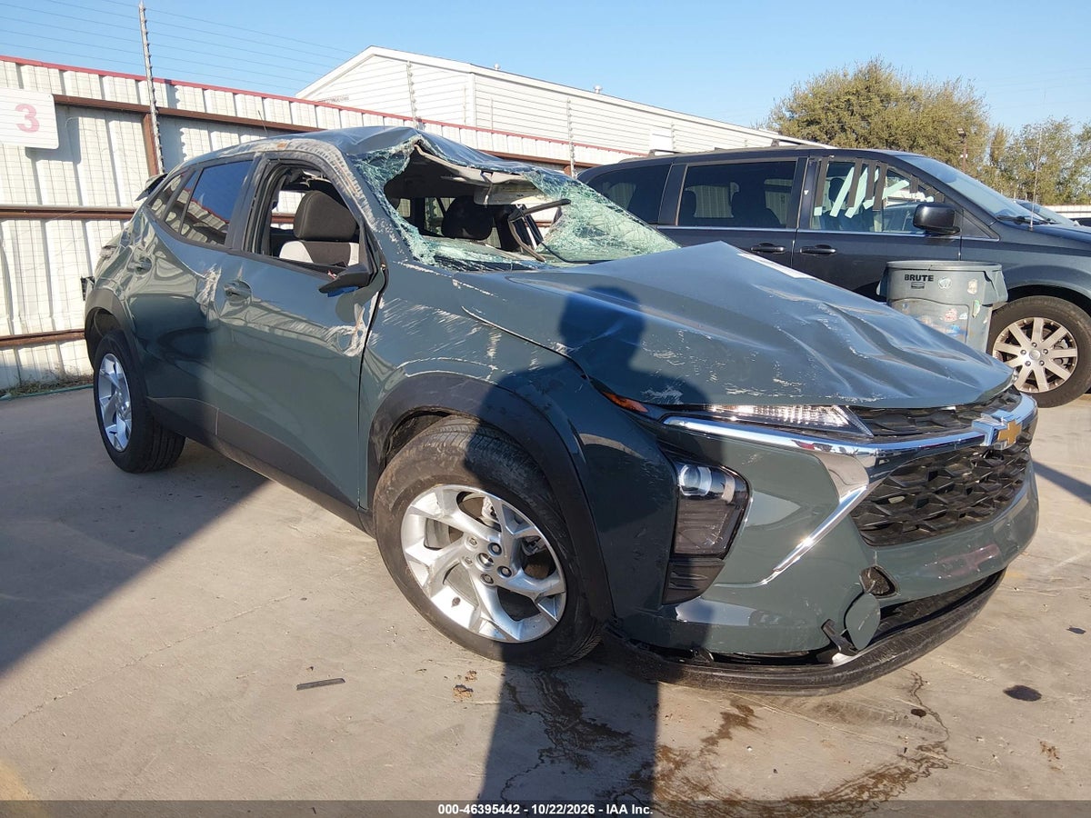 2026 CHEVROLET TRAX FWD LS
