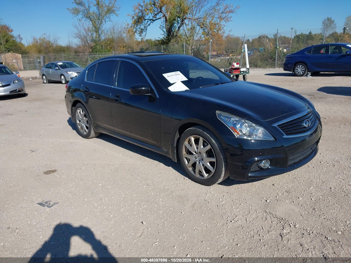 2013 INFINITI G37X