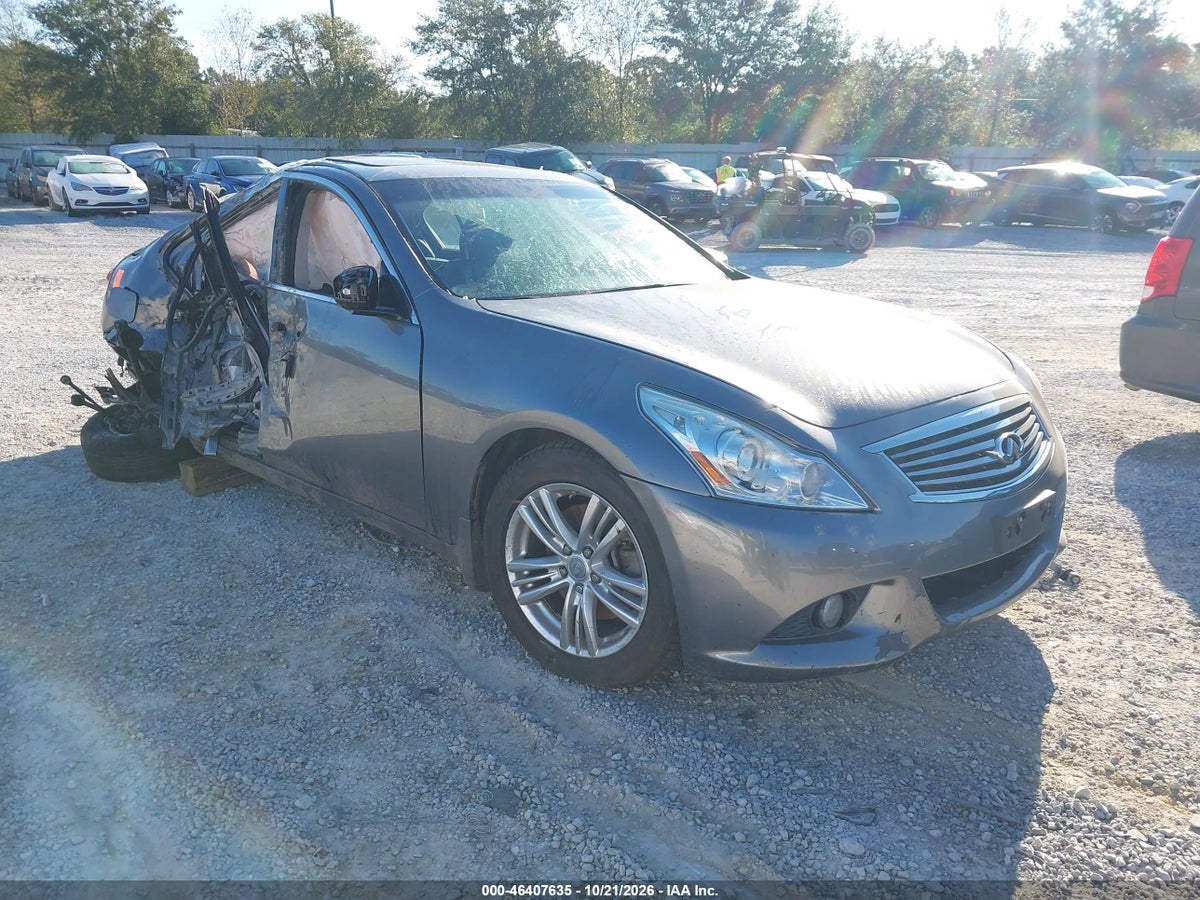 2013 INFINITI G37 JOURNEY