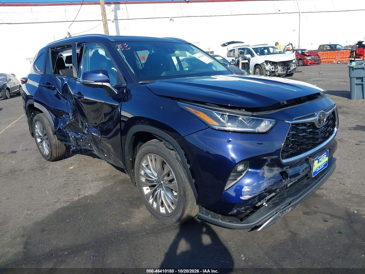 2026 TOYOTA HIGHLANDER PLATINUM