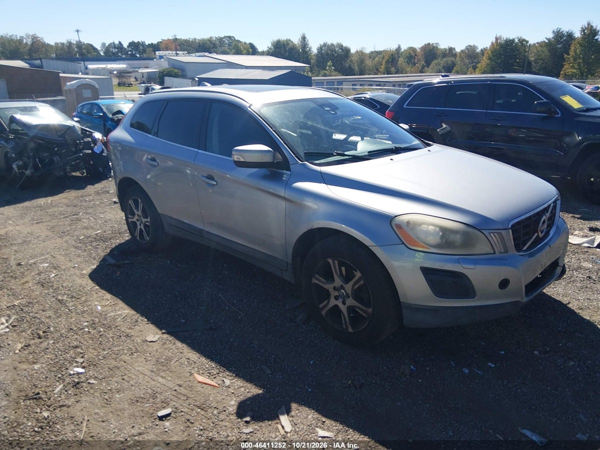2011 VOLVO XC60 T6/T6 R-DESIGN