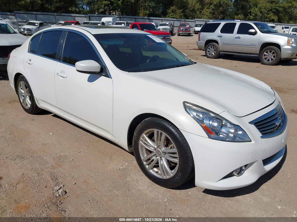 2013 INFINITI G37 JOURNEY