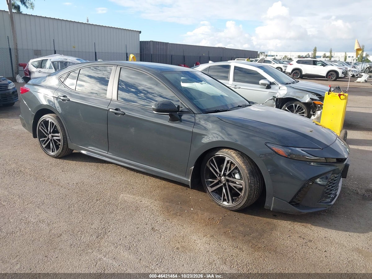 2026 TOYOTA CAMRY XSE