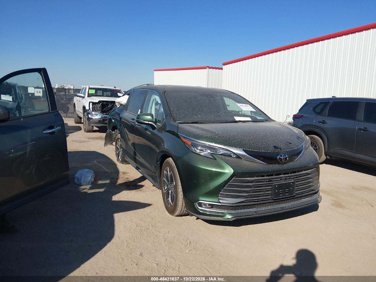 2026 TOYOTA SIENNA PLATINUM